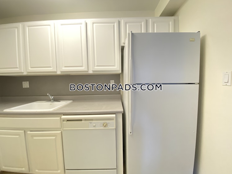 Freeman St., Brookline