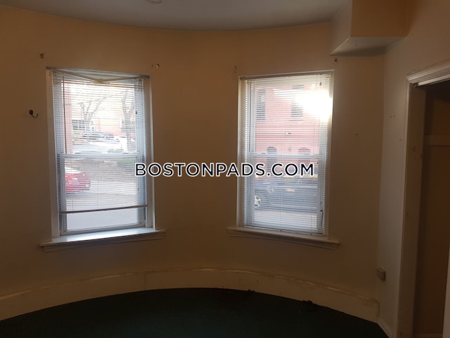 Roxbury Crossing - $1,900+ /mo