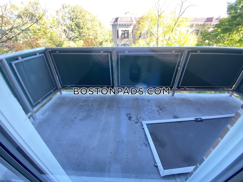 BROOKLINE- BOSTON UNIVERSITY - 2 Beds, 1.5 Baths - Image 16