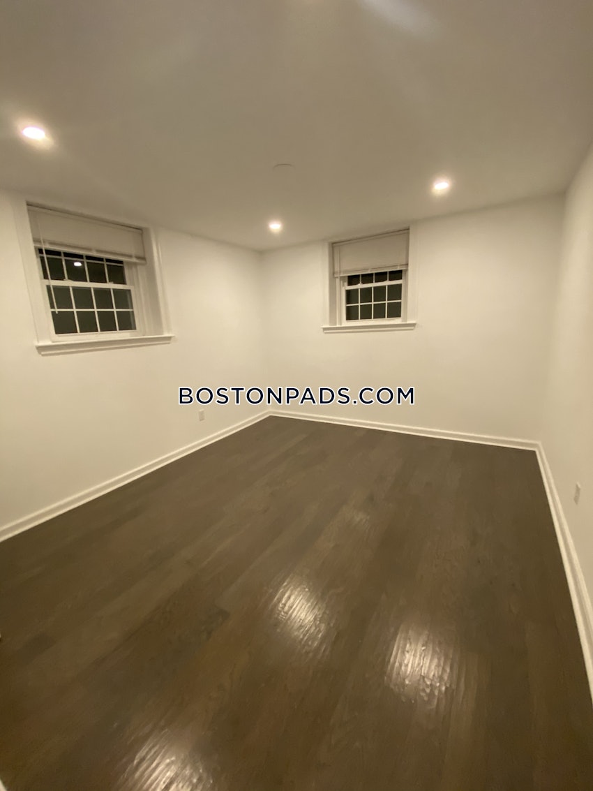 NEWTON - WABAN - 2 Beds, 1 Bath - Image 18