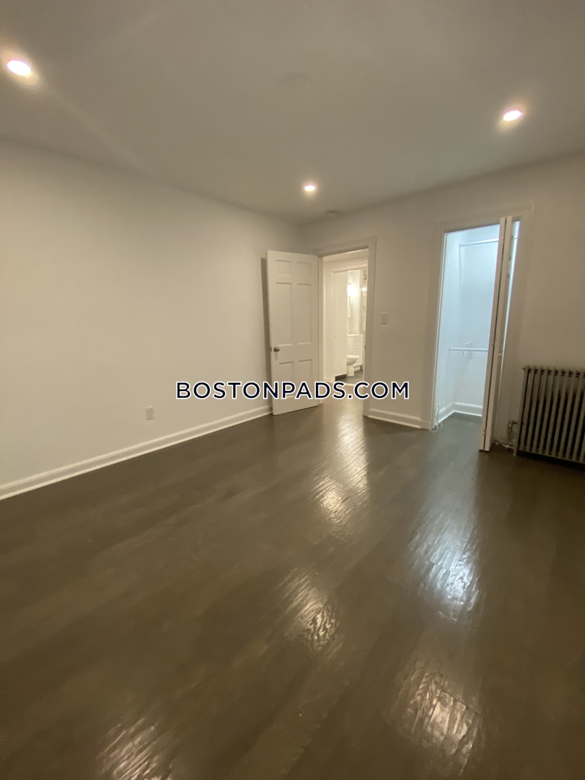 NEWTON - WABAN - 2 Beds, 1 Bath - Image 17