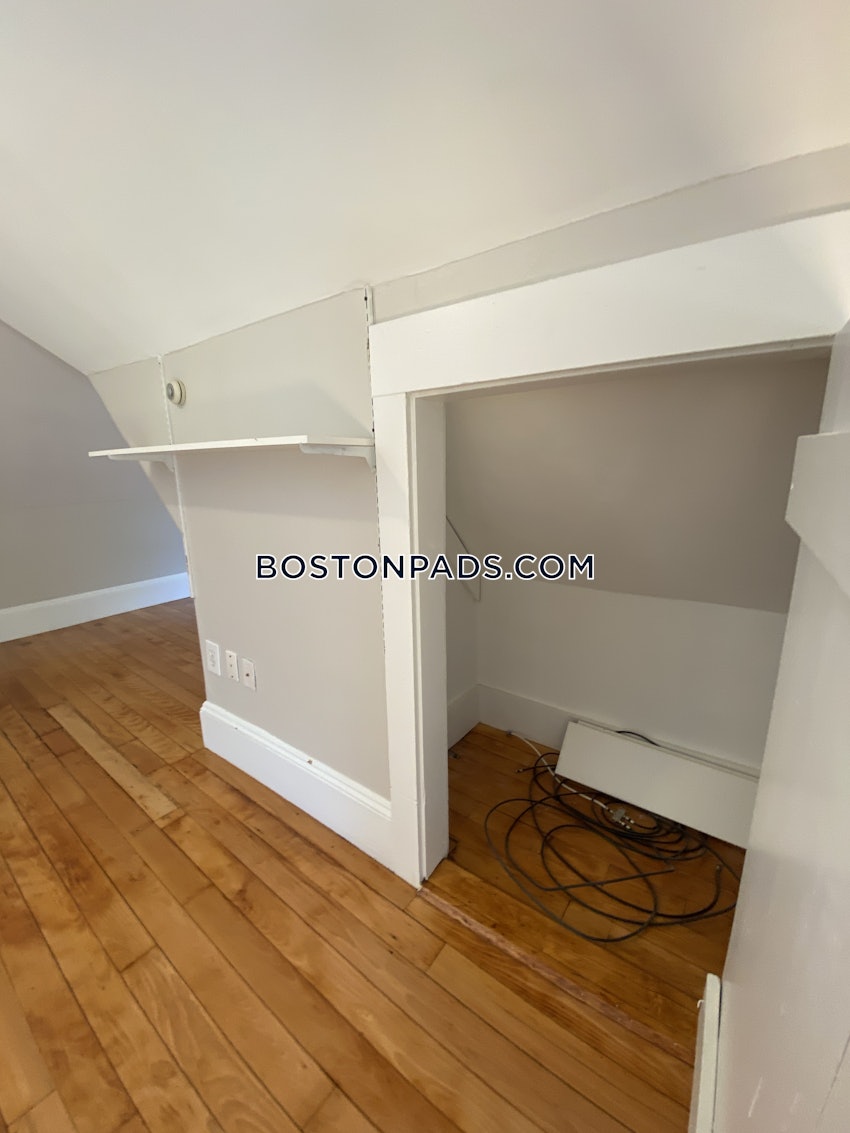 BOSTON - BRIGHTON - OAK SQUARE - 4 Beds, 2 Baths - Image 5