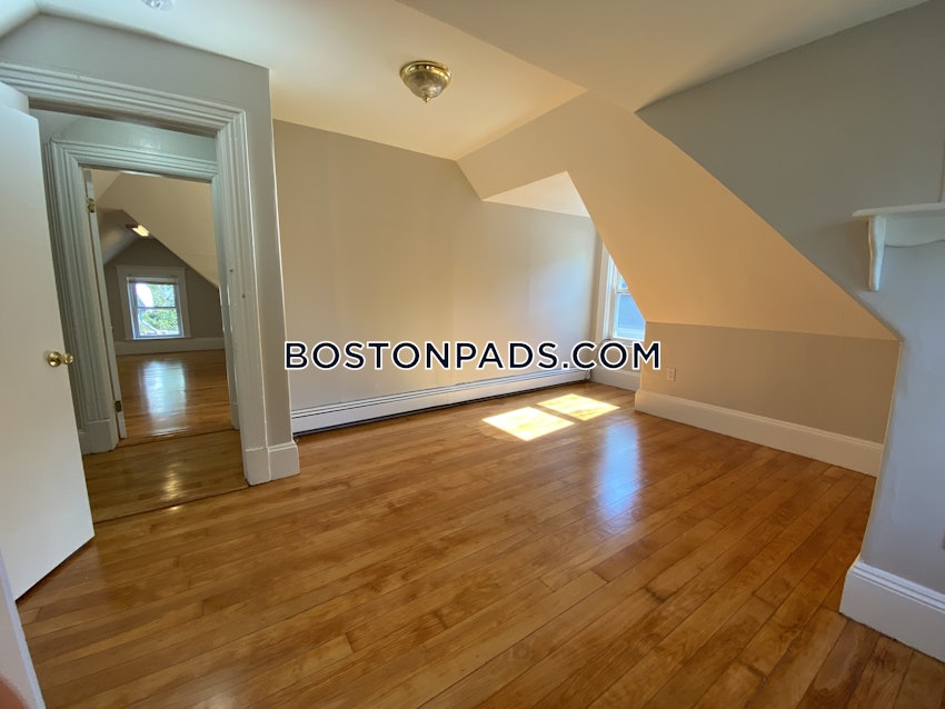 BOSTON - BRIGHTON - OAK SQUARE - 4 Beds, 2 Baths - Image 4