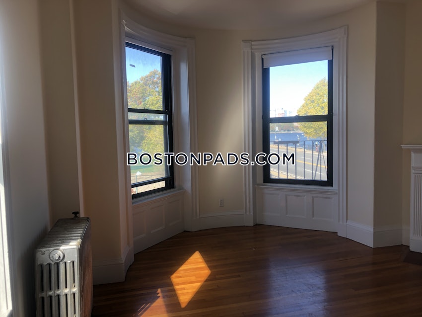 BOSTON - BACK BAY - 2 Beds, 1 Bath - Image 13