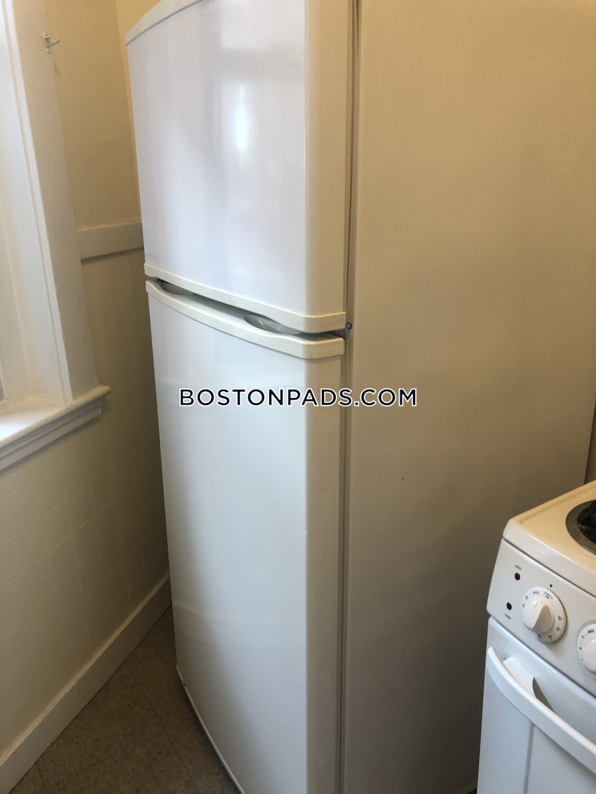 BOSTON - BACK BAY - 2 Beds, 1 Bath - Image 1
