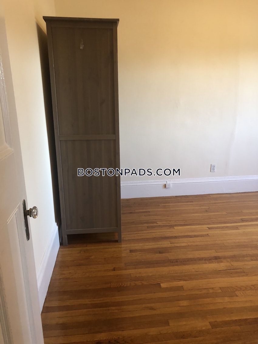 BOSTON - BACK BAY - 2 Beds, 1 Bath - Image 10