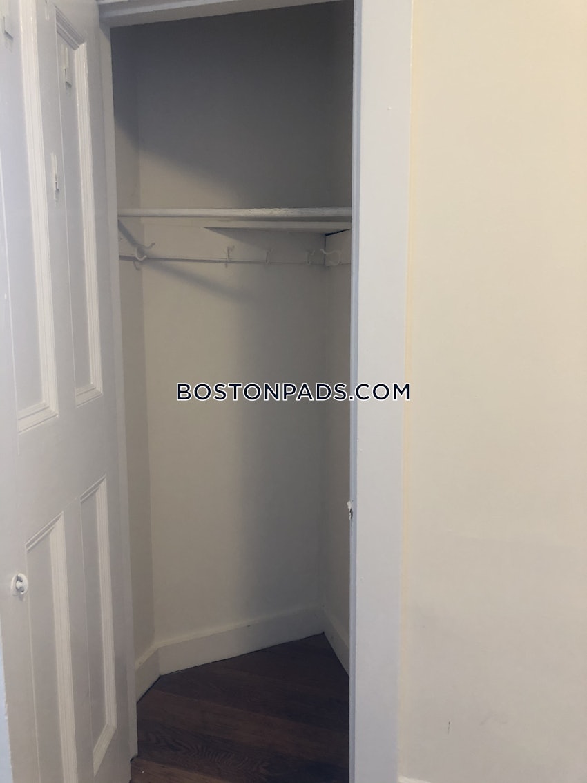 BOSTON - BACK BAY - 2 Beds, 1 Bath - Image 7