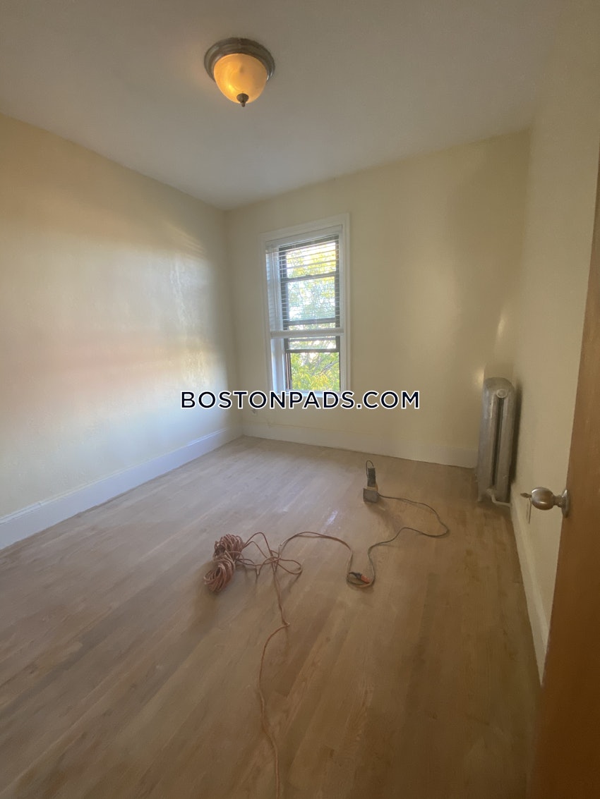 BOSTON - NORTHEASTERN/SYMPHONY - 3 Beds, 1 Bath - Image 29