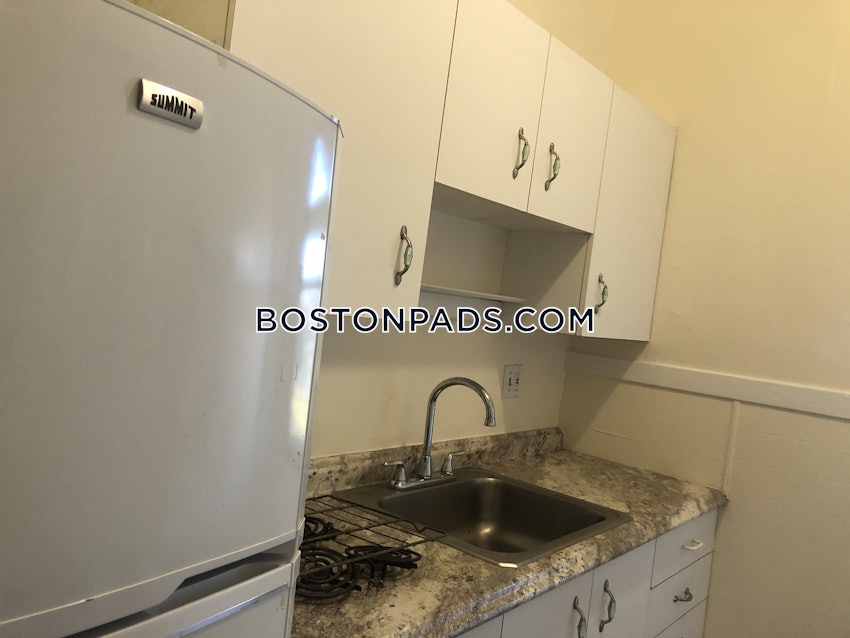 BOSTON - BACK BAY - 2 Beds, 1 Bath - Image 7