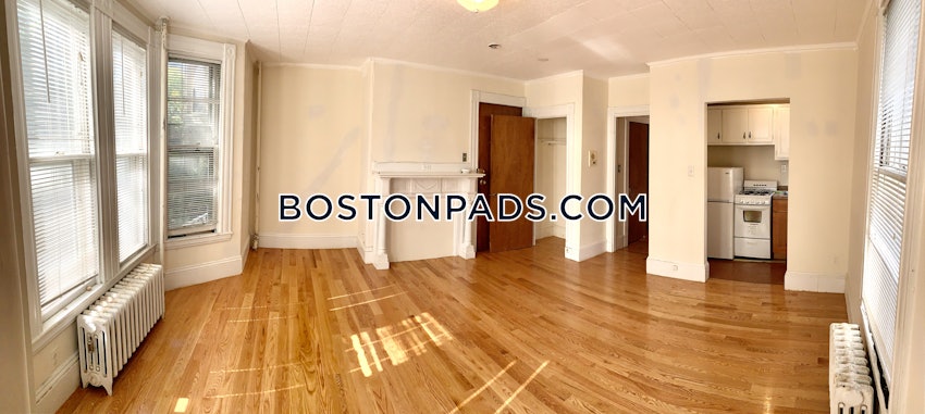 CAMBRIDGE - HARVARD SQUARE - 1 Bed, 1 Bath - Image 13