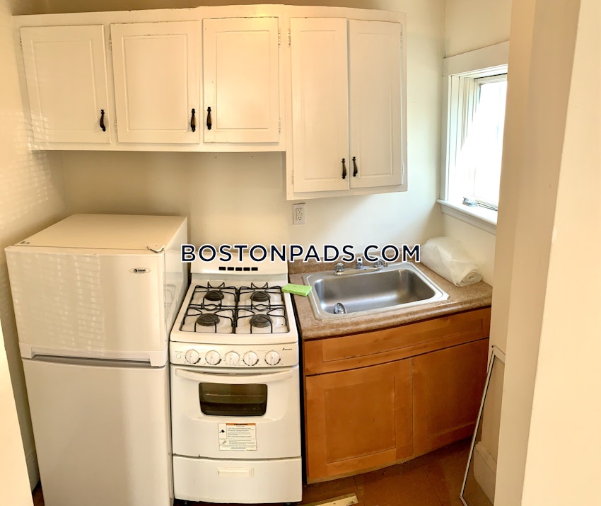 CAMBRIDGE - HARVARD SQUARE - 1 Bed, 1 Bath - Image 18