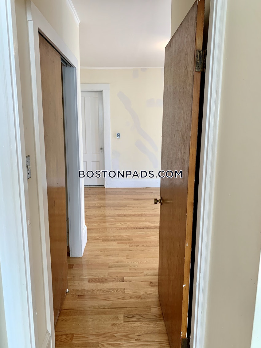 CAMBRIDGE - HARVARD SQUARE - 1 Bed, 1 Bath - Image 7