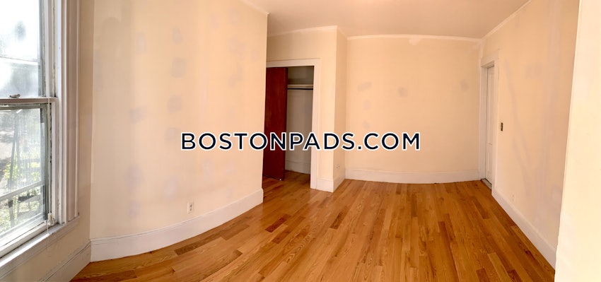 CAMBRIDGE - HARVARD SQUARE - 1 Bed, 1 Bath - Image 15