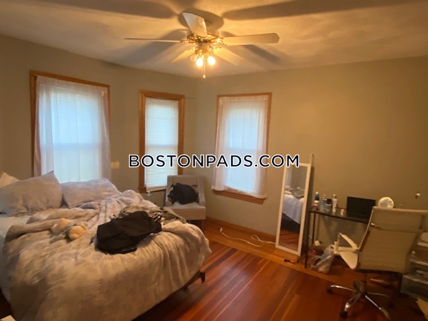 SOMERVILLE - TUFTS - 3 Beds, 1 Bath - Image 7