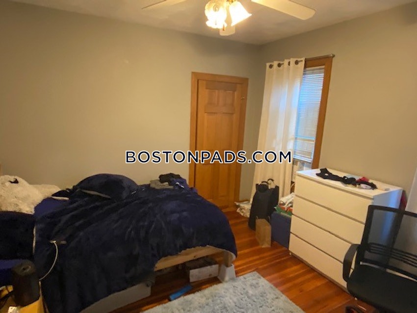 SOMERVILLE - TUFTS - 3 Beds, 1 Bath - Image 6