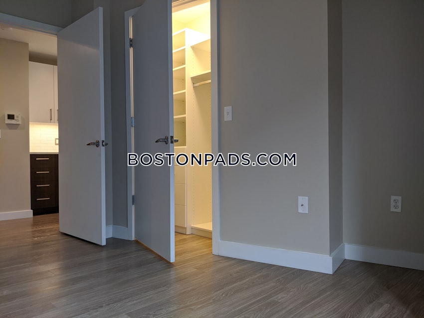 CAMBRIDGE - KENDALL SQUARE - 1 Bed, 1 Bath - Image 2