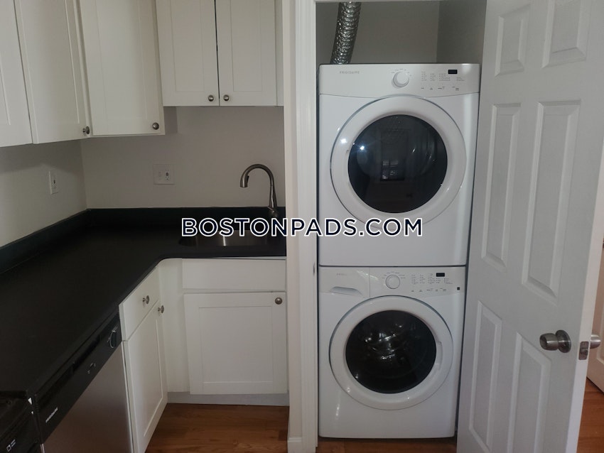 BOSTON - DORCHESTER - SAVIN HILL - 3 Beds, 1 Bath - Image 4