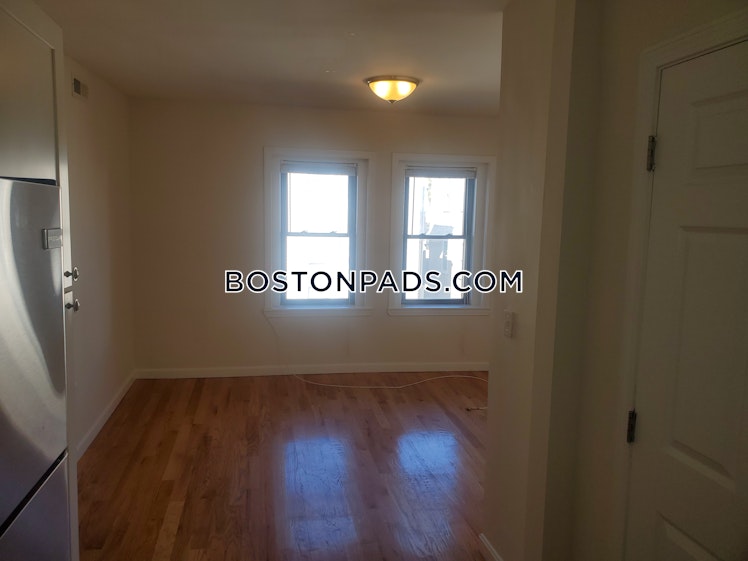 Dorchester Ave., Boston