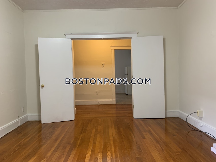 BOSTON - BRIGHTON - CLEVELAND CIRCLE - 1 Bed, 1 Bath - Image 7