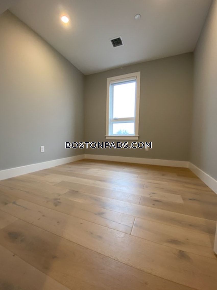 SOMERVILLE - UNION SQUARE - 3 Beds, 2.5 Baths - Image 10