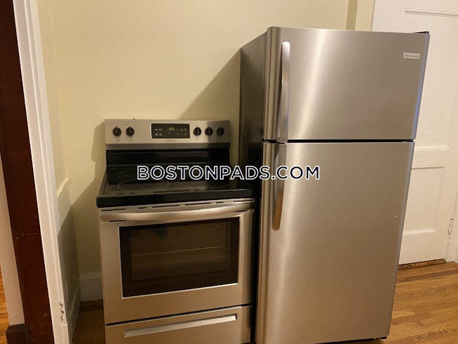 Boston - $2,700+ /mo