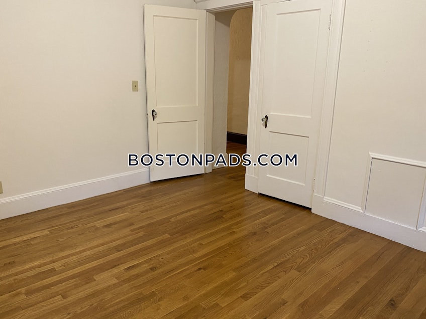 Boston - $2,700+ /month