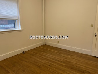 Lakeville Rd. Boston