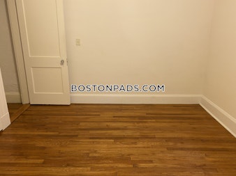 Lakeville Rd. Boston