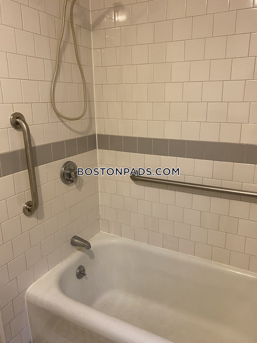 Boston - $2,700+ /month
