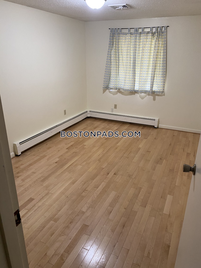 BROOKLINE- BOSTON UNIVERSITY - 5 Beds, 3 Baths - Image 51