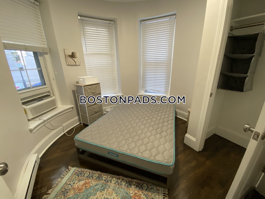 BOSTON - BACK BAY - 3 Beds, 1 Bath - Image 28