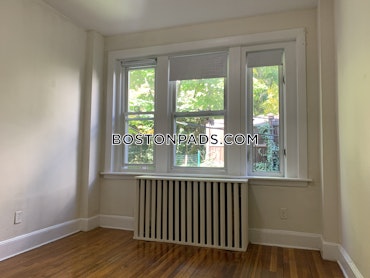 Brookline - 2 Beds, 1 Baths