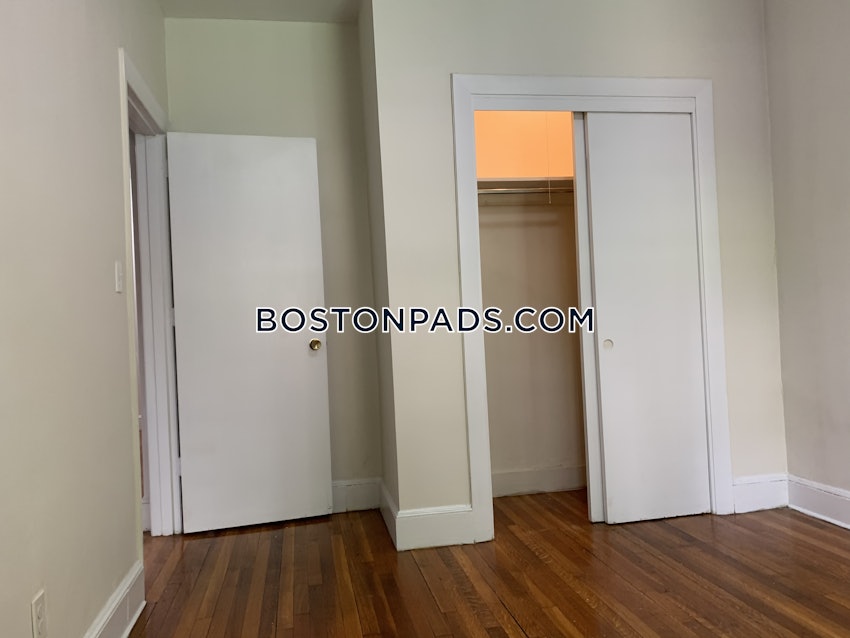 BROOKLINE- WASHINGTON SQUARE - 2 Beds, 1 Bath - Image 19