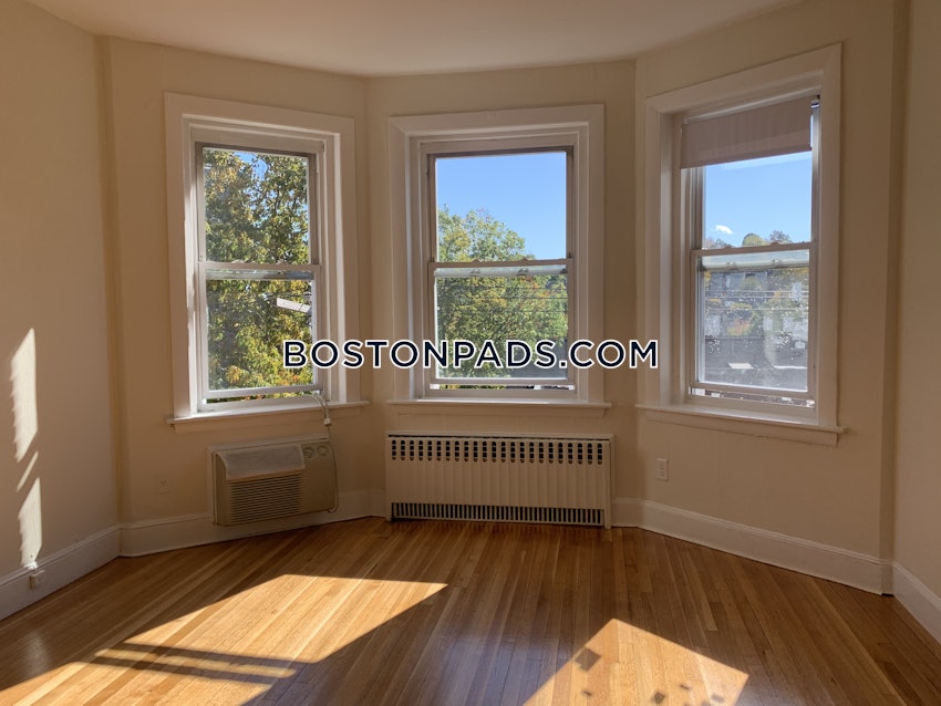 BROOKLINE- WASHINGTON SQUARE - 2 Beds, 1 Bath - Image 20