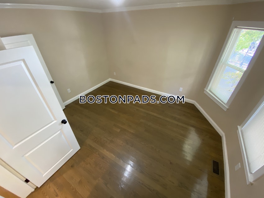 BOSTON - JAMAICA PLAIN - FOREST HILLS - 3 Beds, 1.5 Baths - Image 23