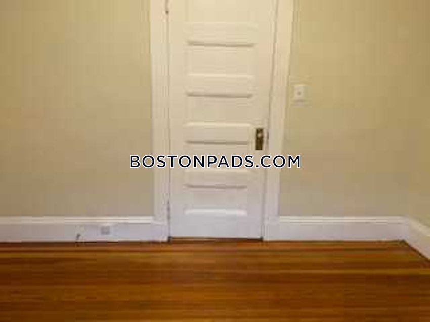 BOSTON - DORCHESTER/SOUTH BOSTON BORDER - 5 Beds, 2 Baths - Image 22