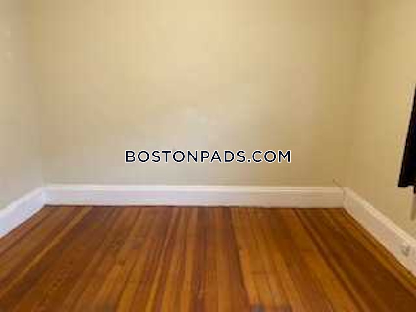 BOSTON - DORCHESTER/SOUTH BOSTON BORDER - 5 Beds, 2 Baths - Image 23