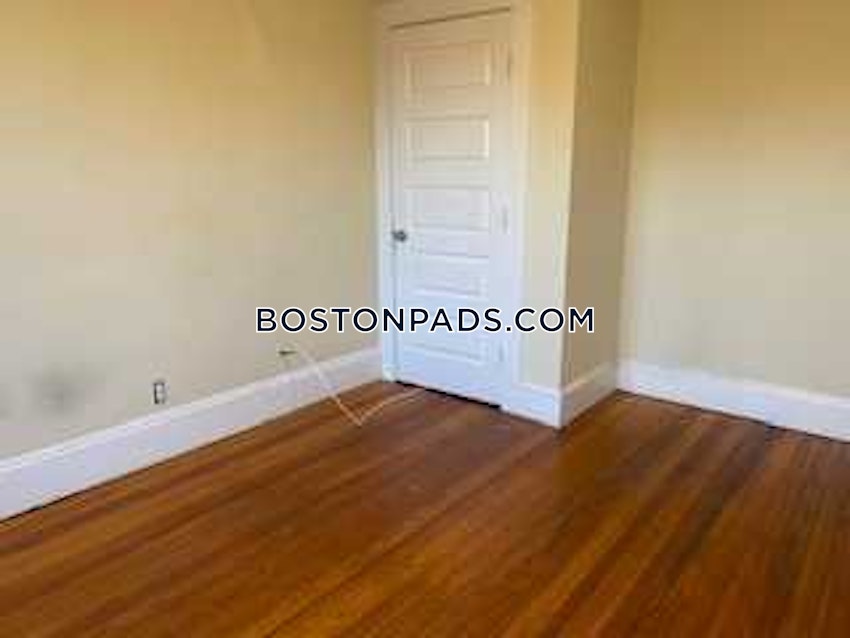 BOSTON - DORCHESTER/SOUTH BOSTON BORDER - 5 Beds, 2 Baths - Image 25