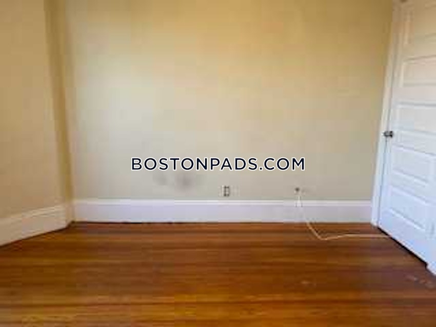 BOSTON - DORCHESTER/SOUTH BOSTON BORDER - 5 Beds, 2 Baths - Image 26