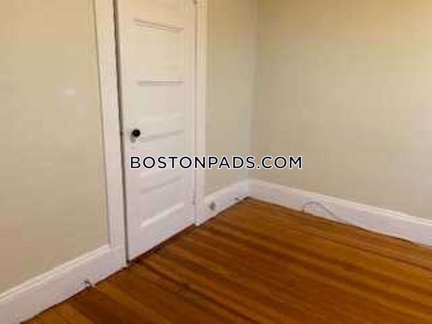BOSTON - DORCHESTER/SOUTH BOSTON BORDER - 5 Beds, 2 Baths - Image 29