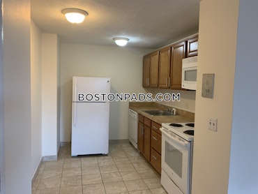 Boston - 2 Beds, 1 Baths