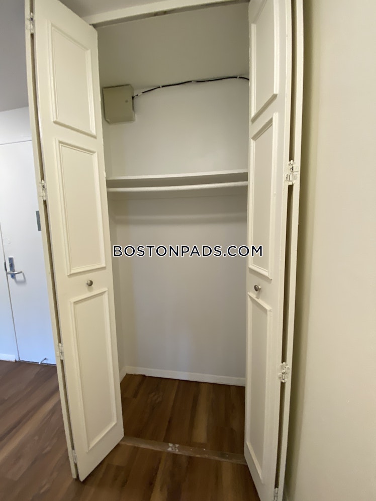 Freeman St., Brookline