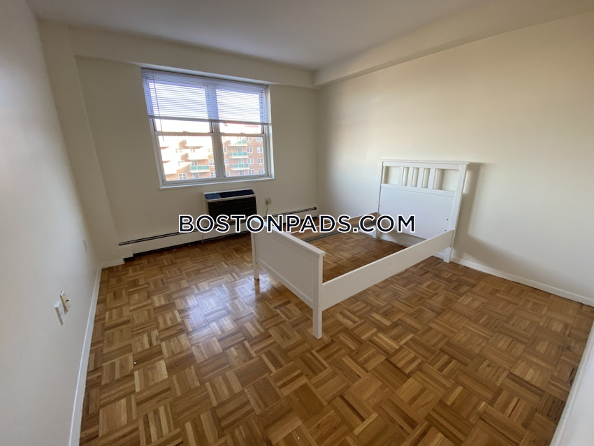 BROOKLINE- BOSTON UNIVERSITY - 3 Beds, 1.5 Baths - Image 6