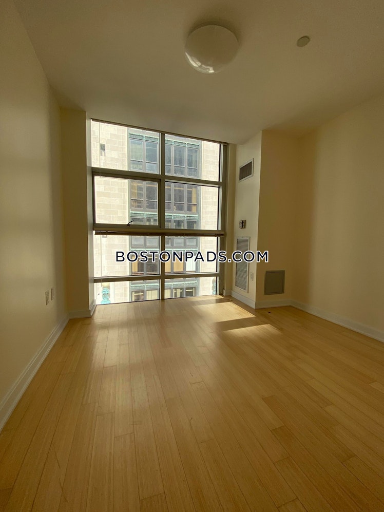 Boylston St., Boston