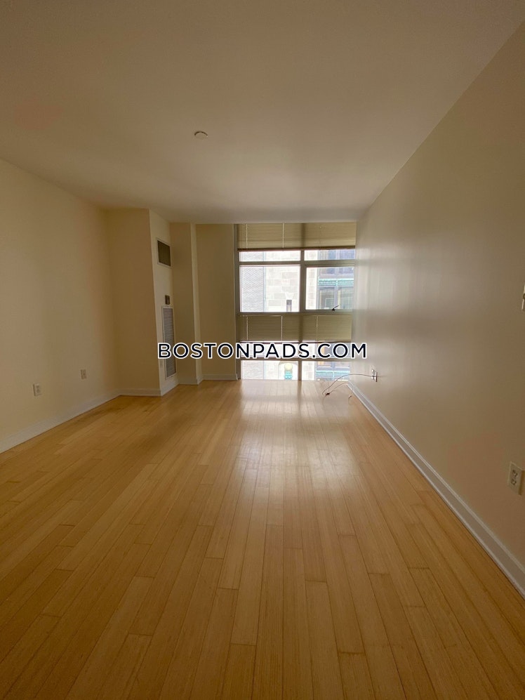 Boylston St., Boston