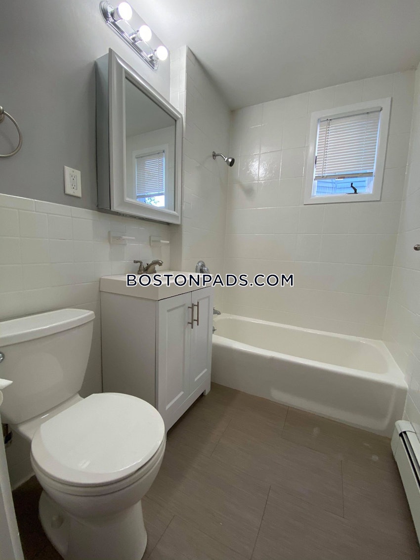 SOMERVILLE - TUFTS - 4 Beds, 2 Baths - Image 33