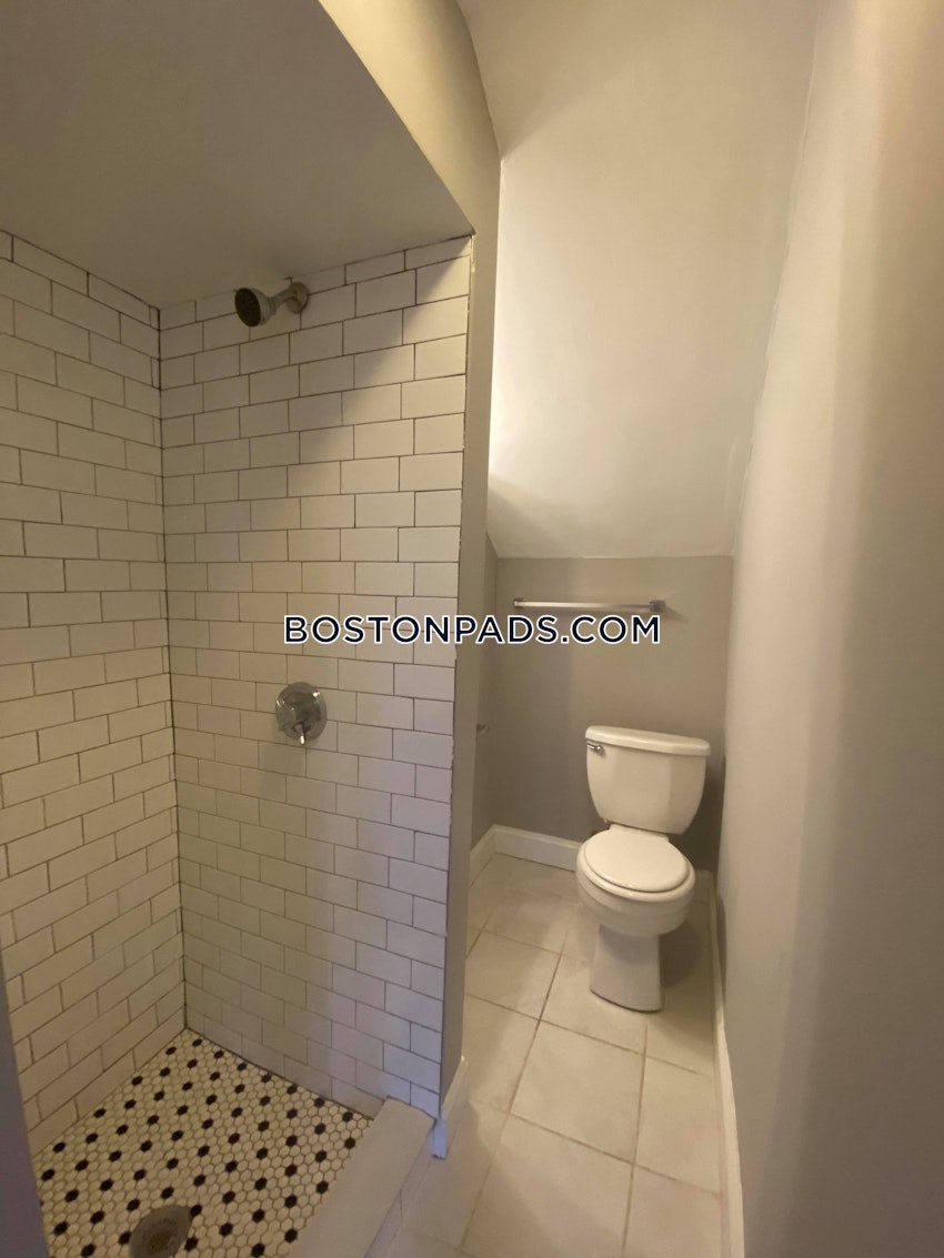 BOSTON - CHARLESTOWN - 3 Beds, 2 Baths - Image 24