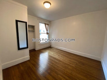 Boston - 3 Beds, 1 Baths