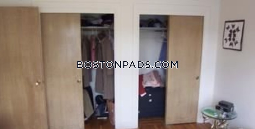 BROOKLINE- WASHINGTON SQUARE - 2 Beds, 1 Bath - Image 40