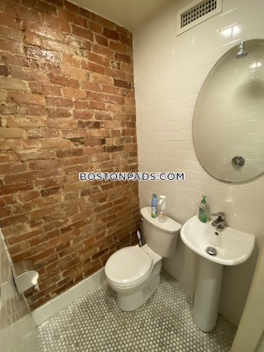 Boston - 4 Beds, 2 Baths